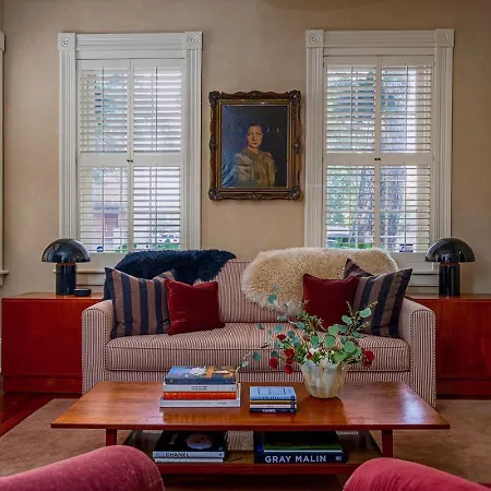 Hawkins House - Historic Savannah Stay Near Forsyth Park With Designer Interiors And Heated Pool-2